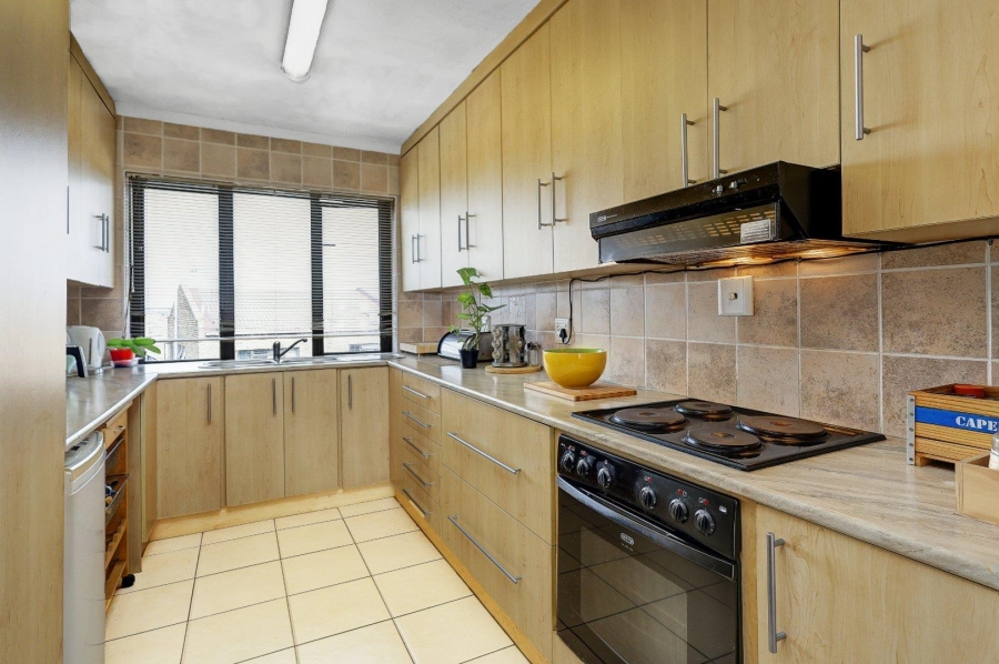 2 Bedroom Property for Sale in Bloemhof Western Cape